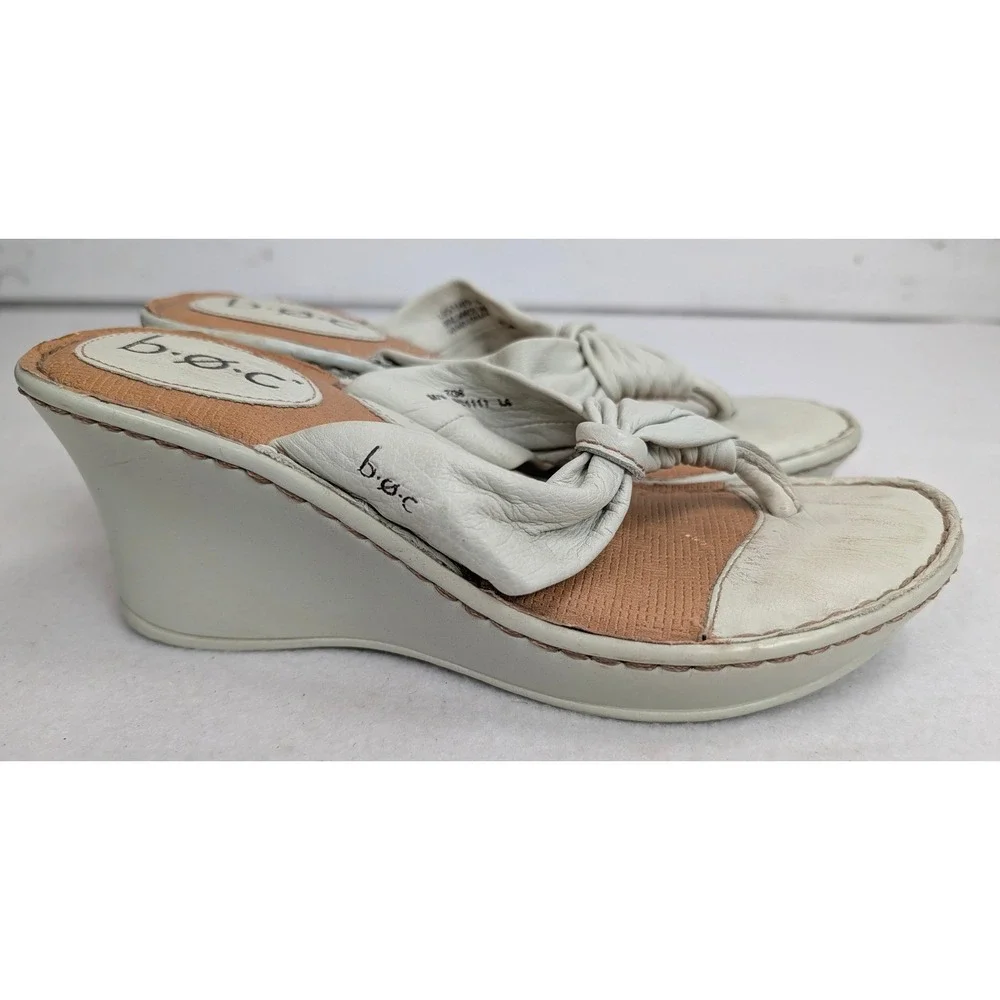 b.o.c. Born Concept Women 7 White Leather Knot Thong Wedge Sandals BC1111
